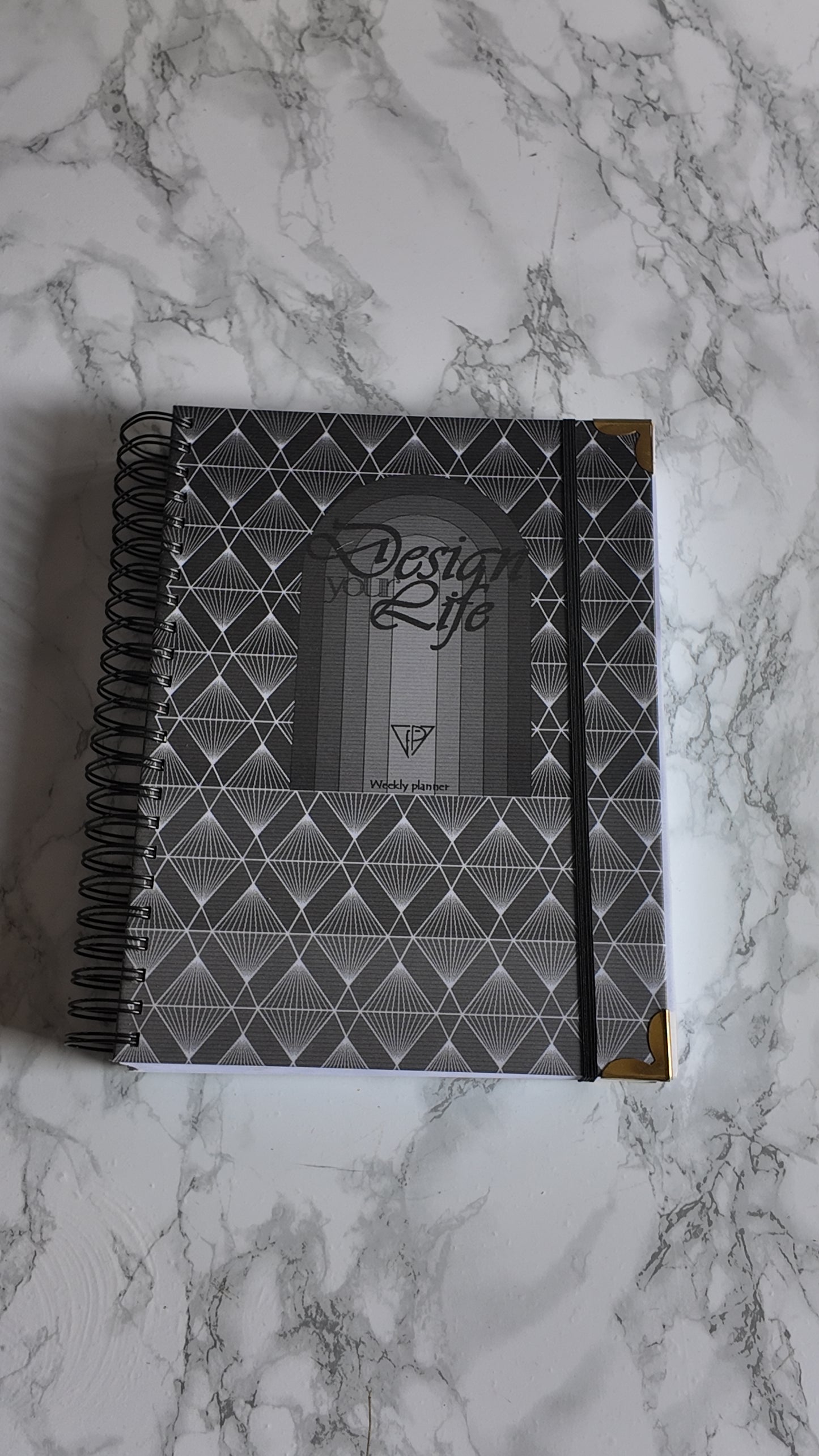 Finouss Planner A4 - semainier 12 mois - Delta - Noir
